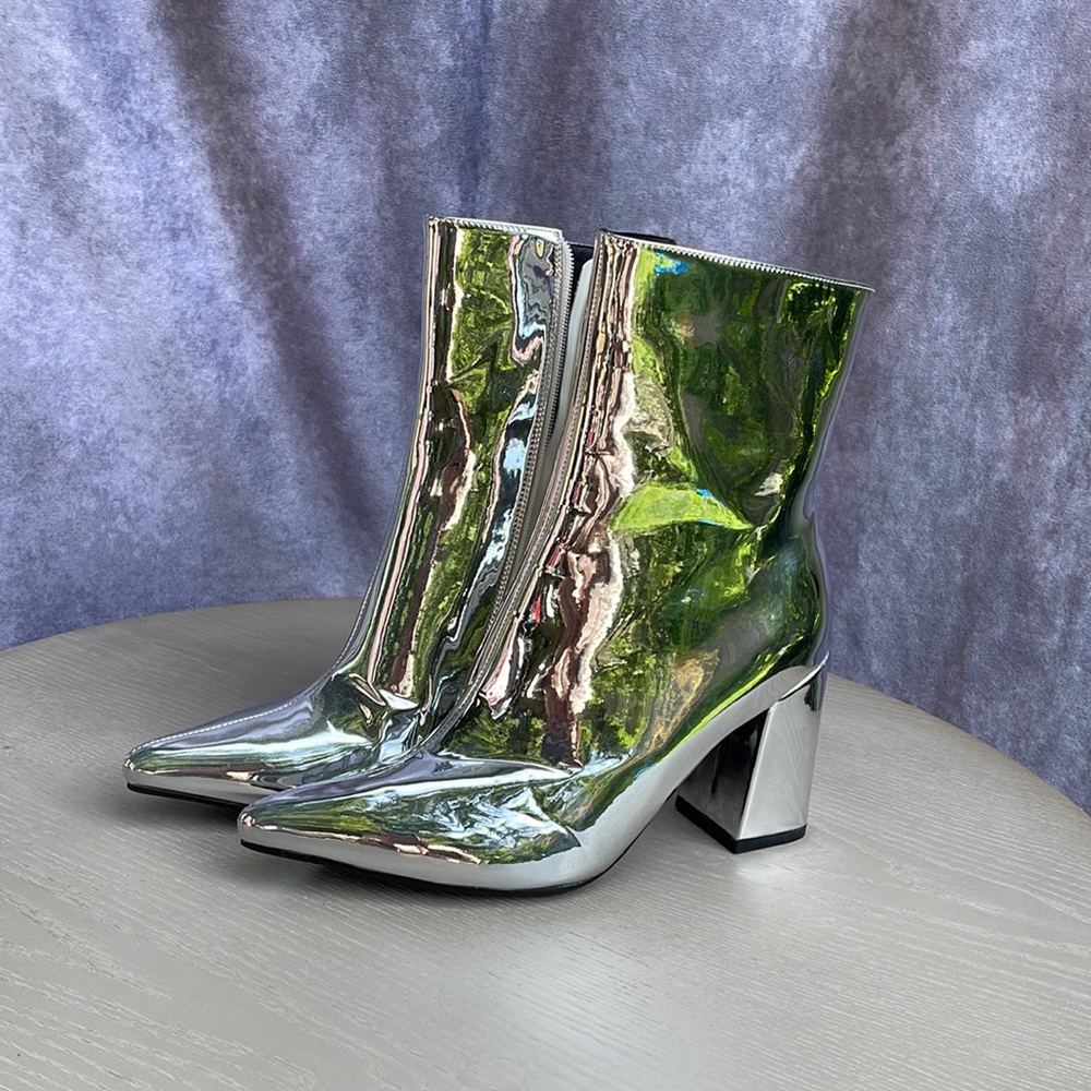 Cool ankle boots